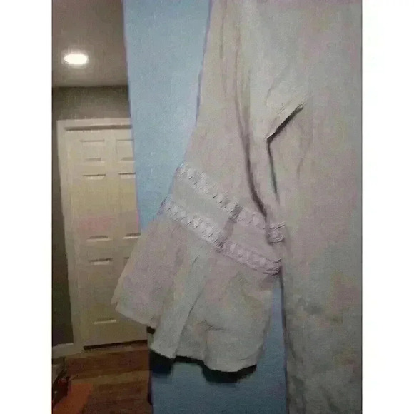 Women's Top by Fundamental Things Small 3/4 Sleeve Cream/Ivory Linen Type Fabric - Picture 4 of 7